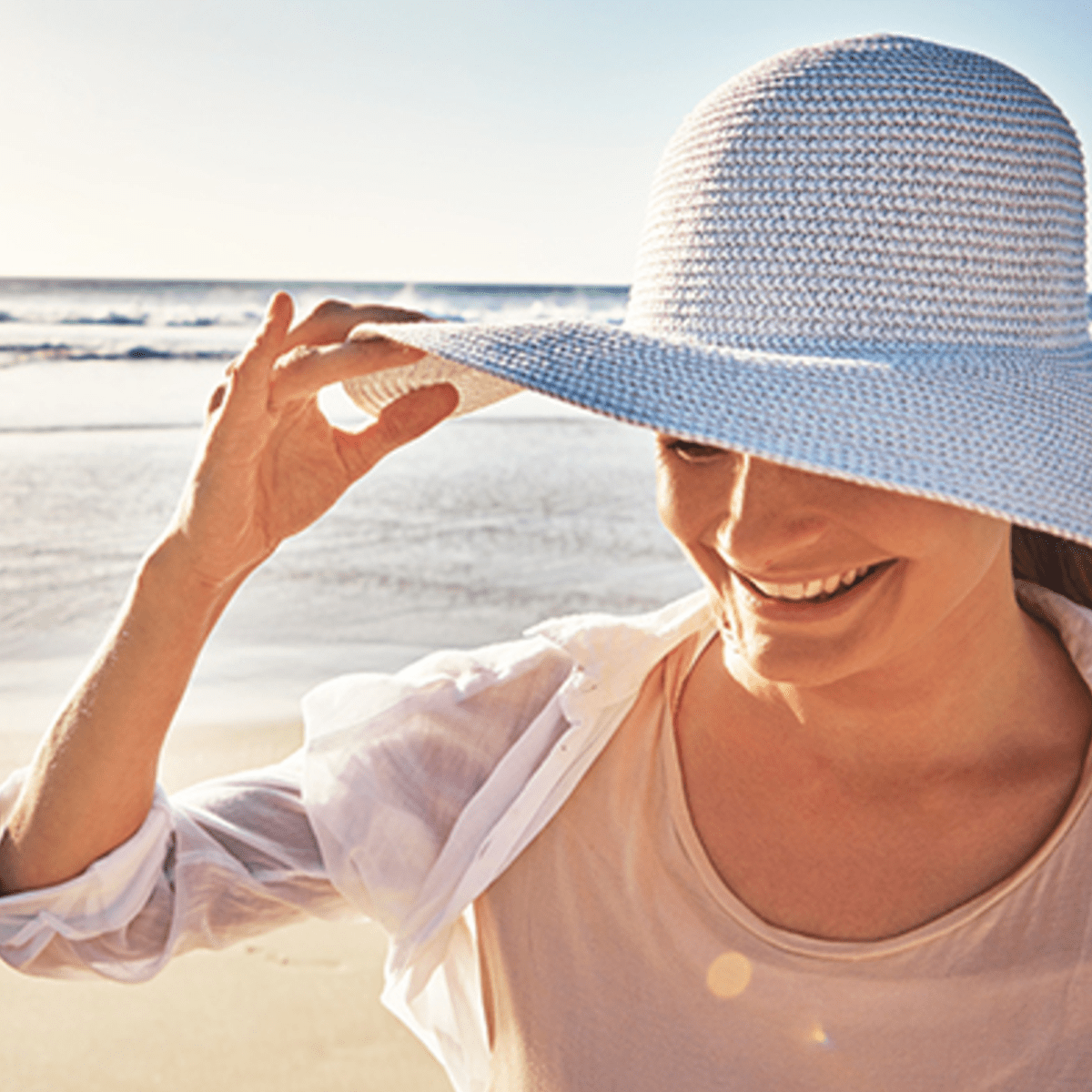 Woman with sun hat  